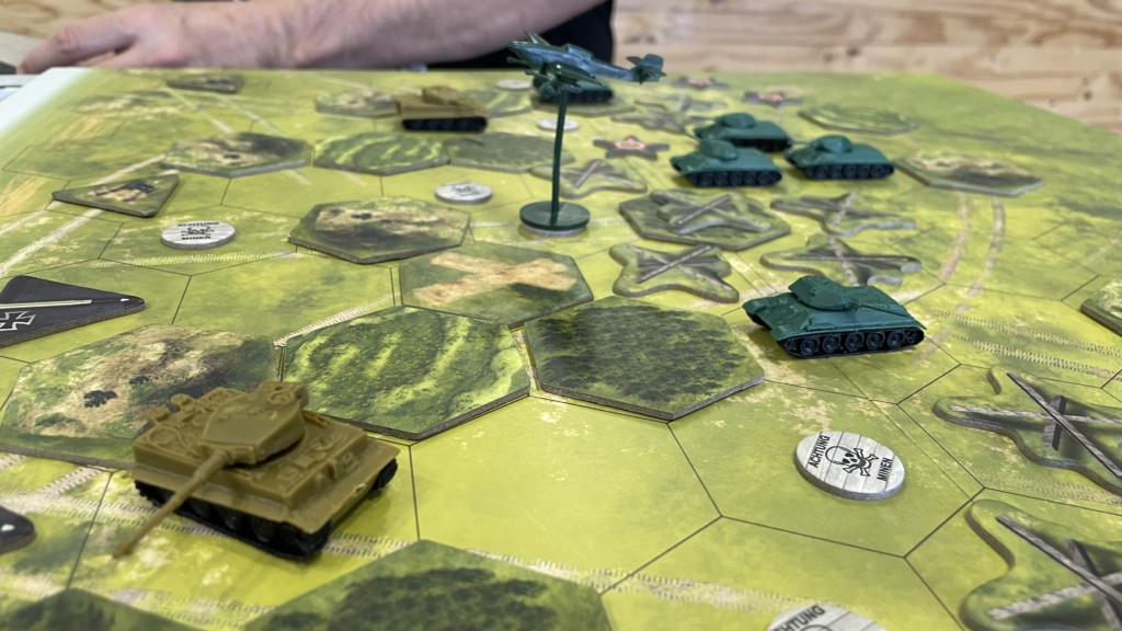 Duel of the Giants: Eastern Front Board