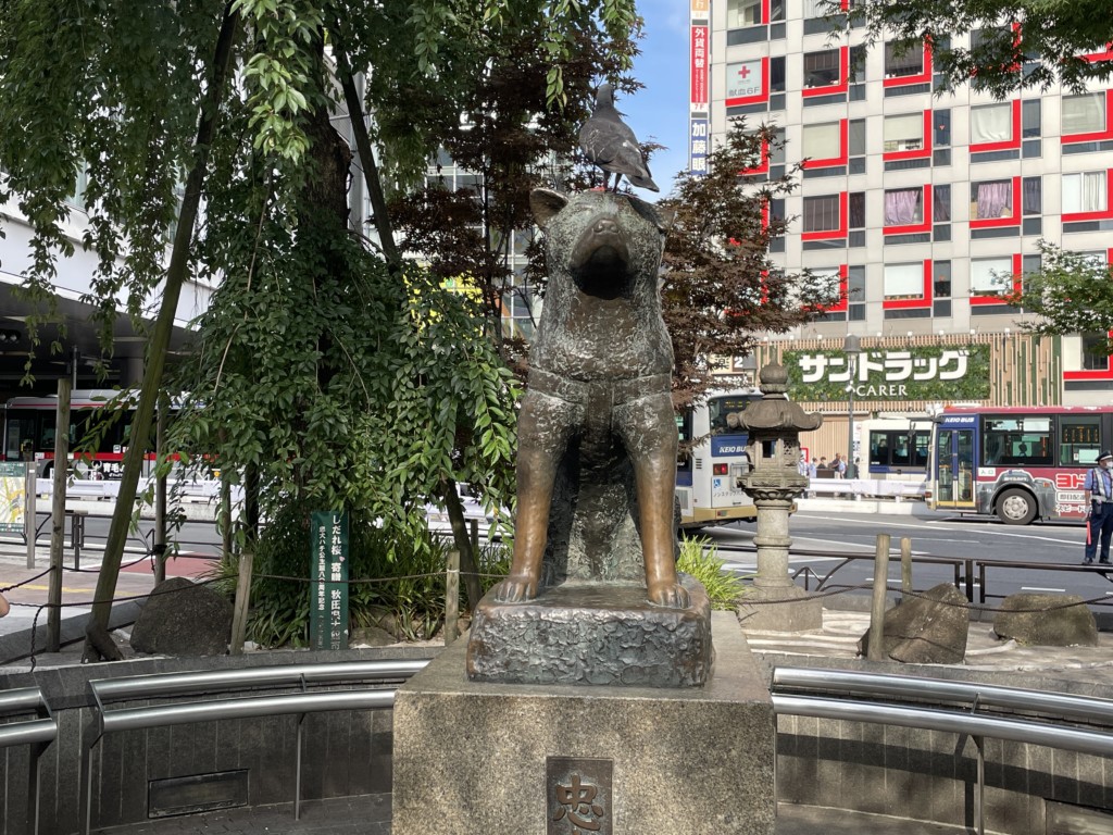 Hachiko Statue